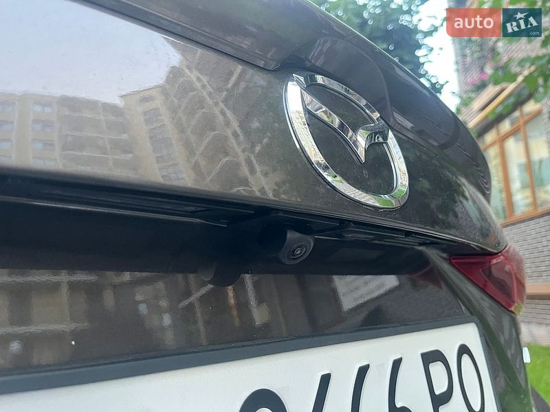Седан Mazda 3 2014 в Киеве