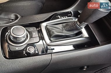 Седан Mazda 3 2016 в Киеве