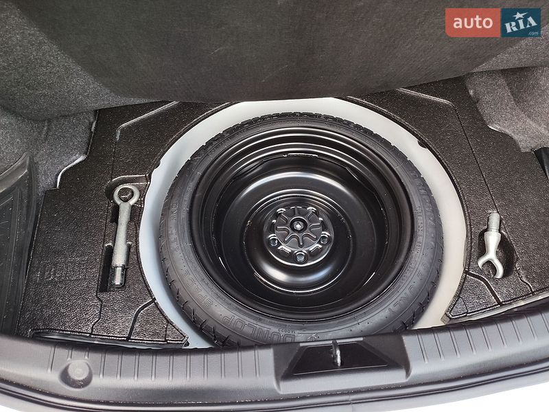 Седан Mazda 3 2016 в Киеве