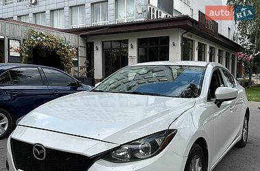 Седан Mazda 3 2016 в Полтаві