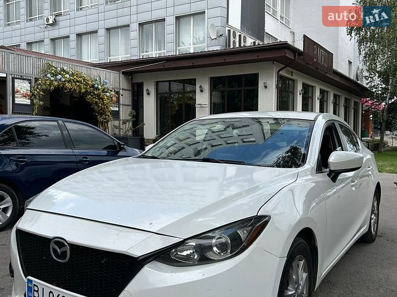 Седан Mazda 3 2016 в Полтаві