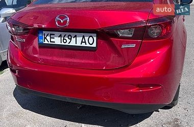 Седан Mazda 3 2017 в Днепре