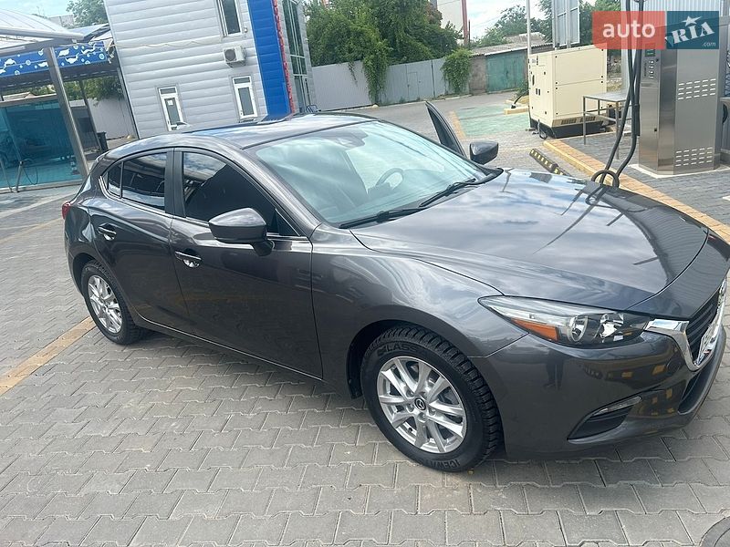 Хетчбек Mazda 3 2016 в Миколаєві