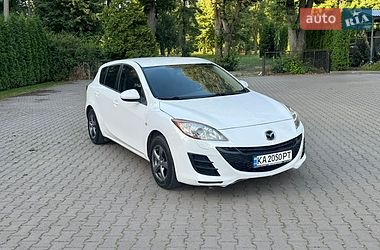 Седан Mazda 3 2010 в Киеве