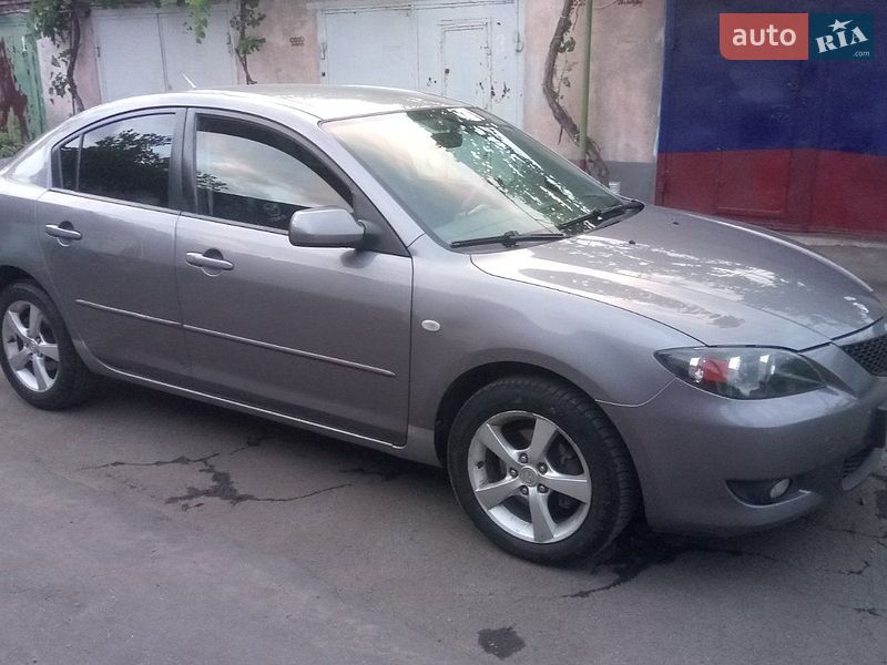 Седан Mazda 3 2004 в Черноморске