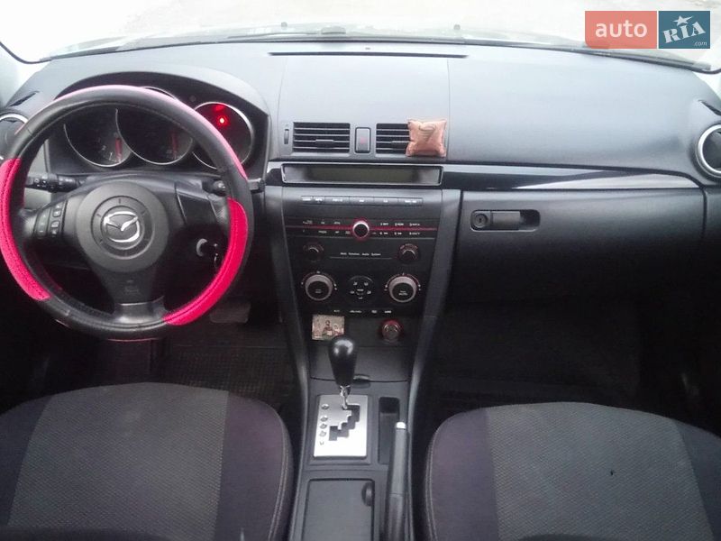 Седан Mazda 3 2004 в Черноморске