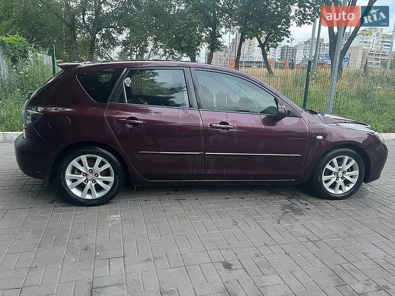 Хэтчбек Mazda 3 2007 в Киеве