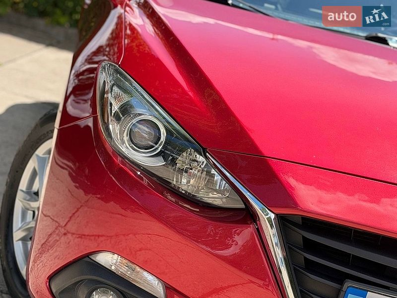 Седан Mazda 3 2014 в Стрые