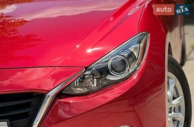 Седан Mazda 3 2014 в Стрые