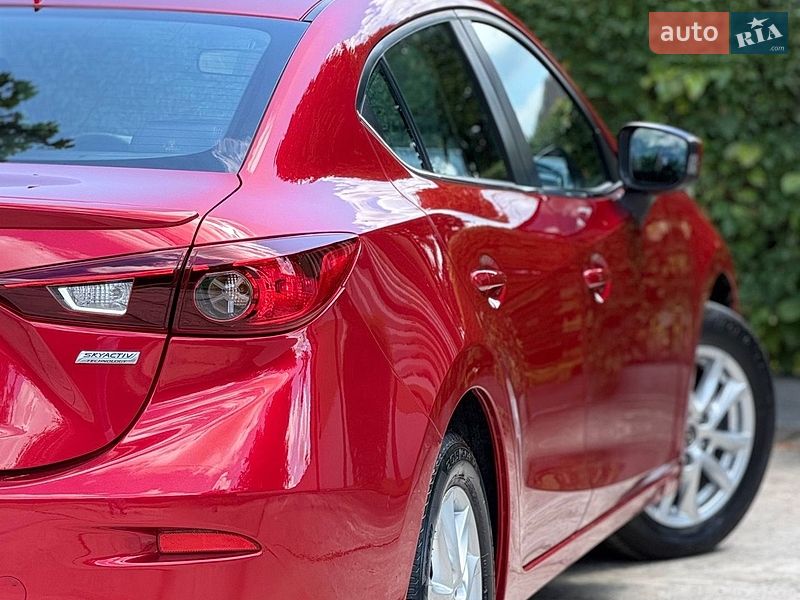 Седан Mazda 3 2014 в Стрые