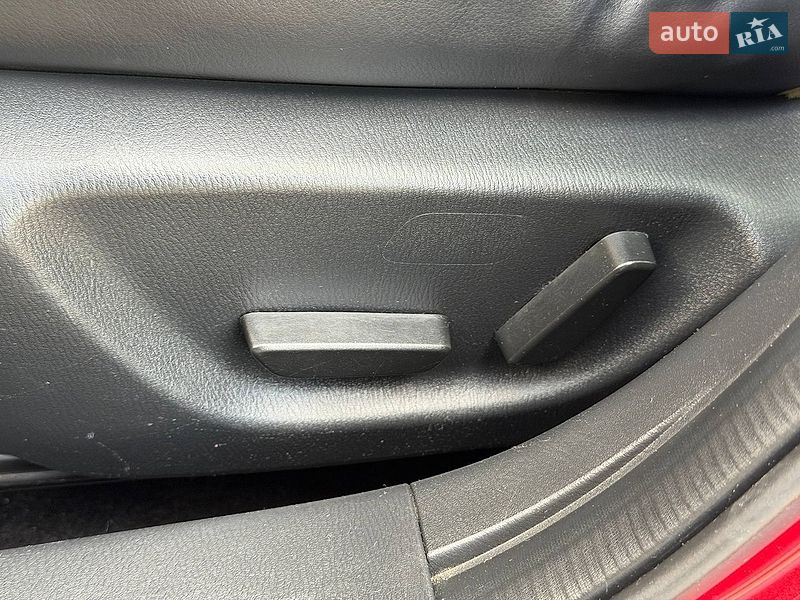 Седан Mazda 3 2014 в Стрые
