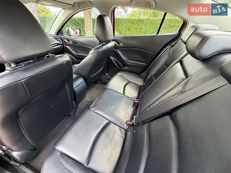 Седан Mazda 3 2014 в Стрые