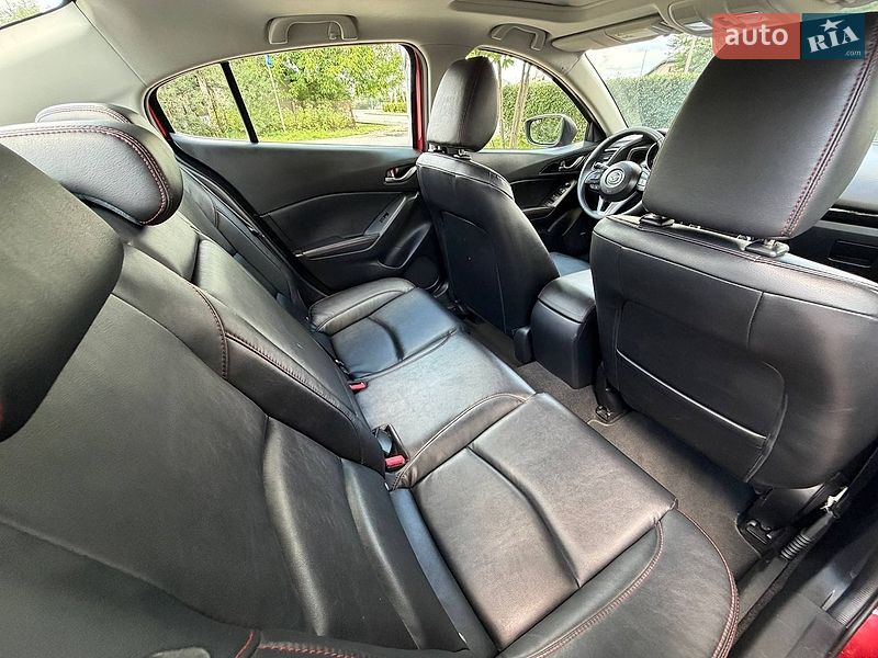 Седан Mazda 3 2014 в Стрые