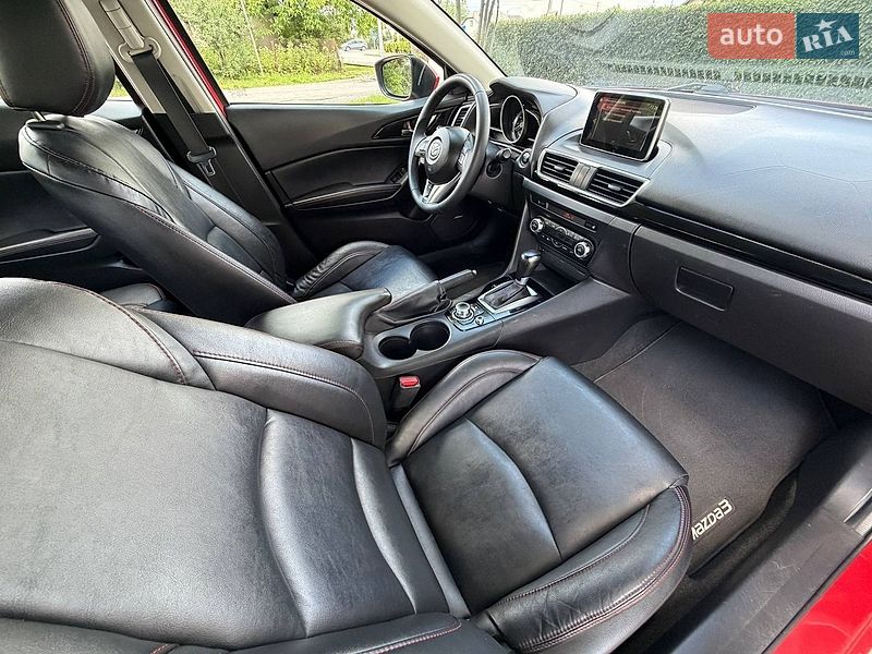 Седан Mazda 3 2014 в Стрые