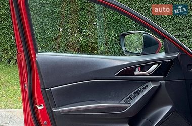 Седан Mazda 3 2014 в Стрые