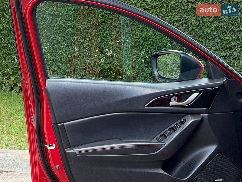 Седан Mazda 3 2014 в Стрые