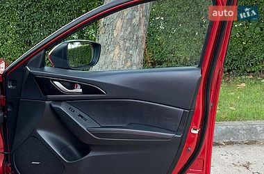 Седан Mazda 3 2014 в Стрые