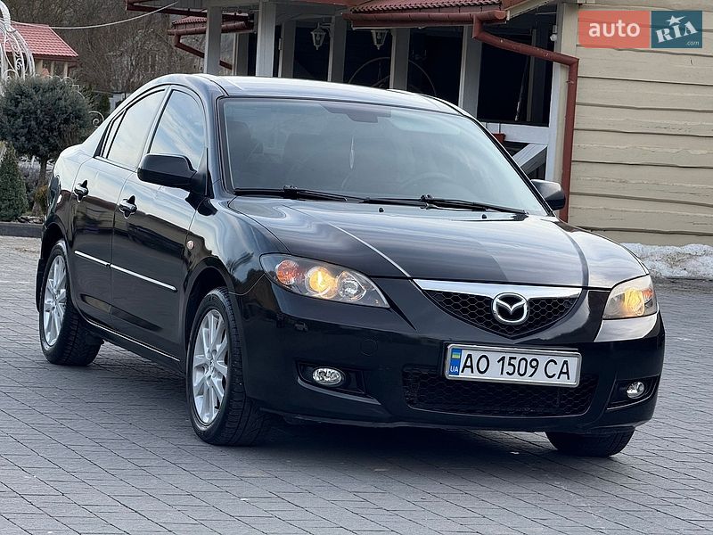 Седан Mazda 3 2008 в Межгорье