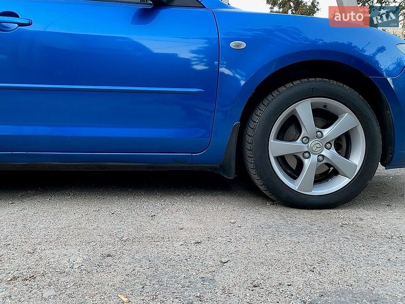 Седан Mazda 3 2005 в Кропивницком