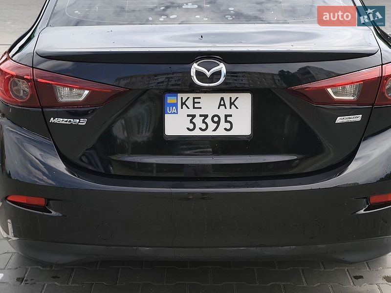 Седан Mazda 3 2016 в Кам'янському