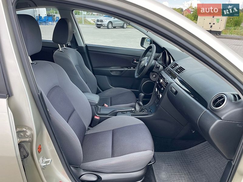Седан Mazda 3 2008 в Киеве