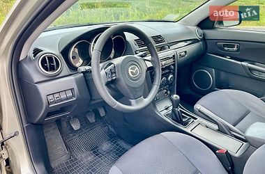 Седан Mazda 3 2008 в Киеве