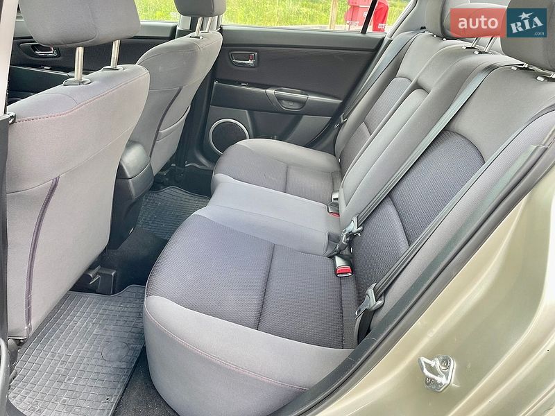 Седан Mazda 3 2008 в Киеве