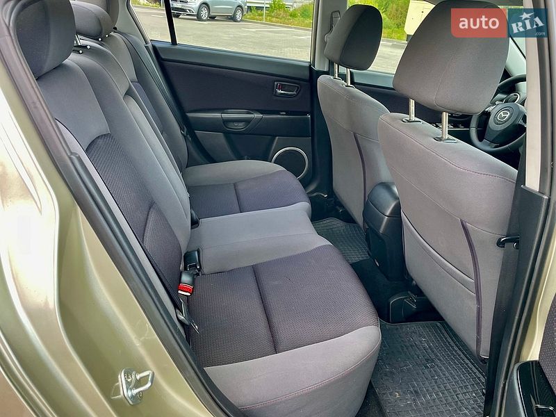 Седан Mazda 3 2008 в Киеве