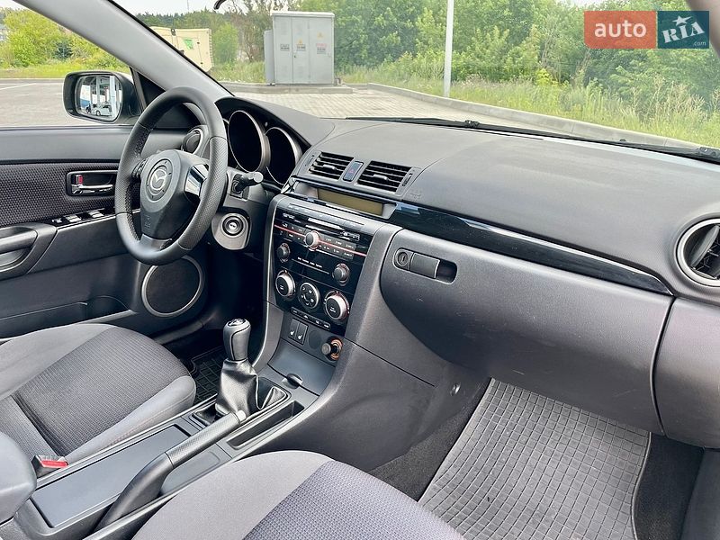 Седан Mazda 3 2008 в Киеве