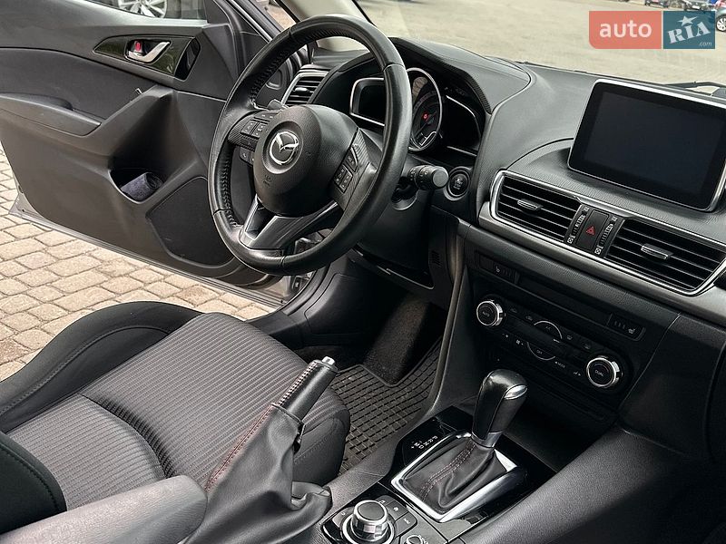 Хетчбек Mazda 3 2016 в Львові
