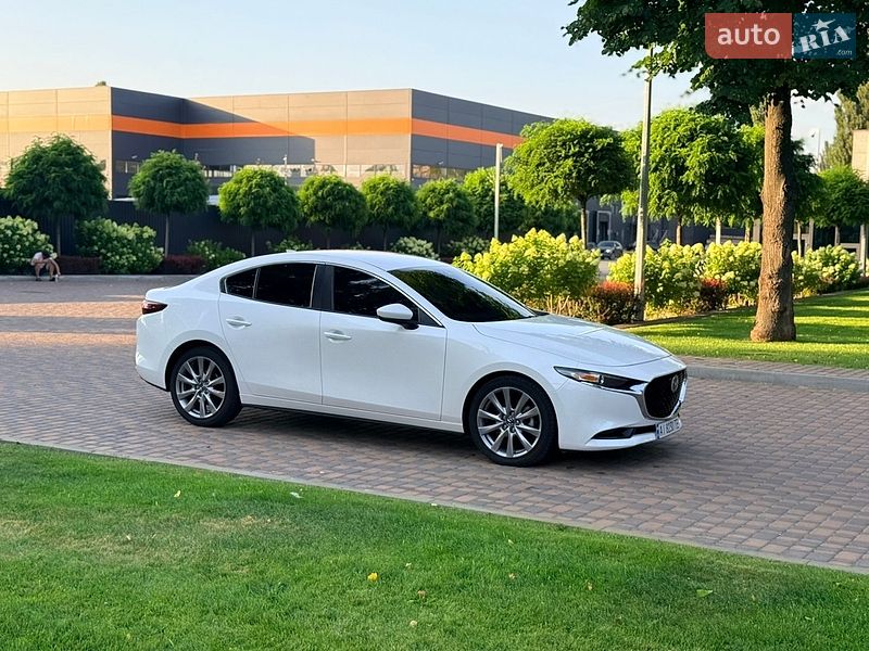 Седан Mazda 3 2020 в Киеве