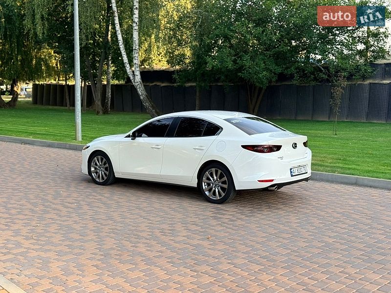 Седан Mazda 3 2020 в Киеве