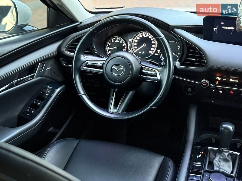 Седан Mazda 3 2020 в Киеве