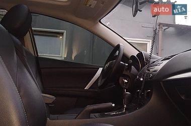 Седан Mazda 3 2012 в Днепре