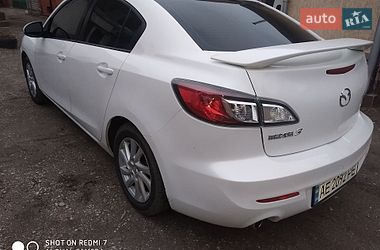 Седан Mazda 3 2012 в Днепре