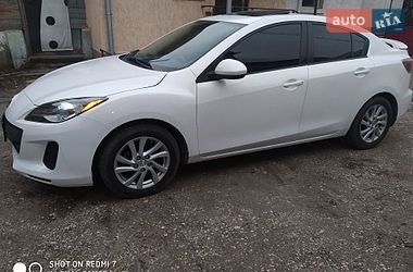 Седан Mazda 3 2012 в Днепре