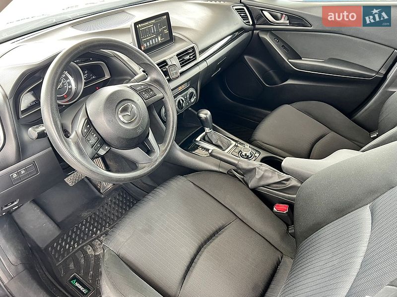 Седан Mazda 3 2014 в Николаеве