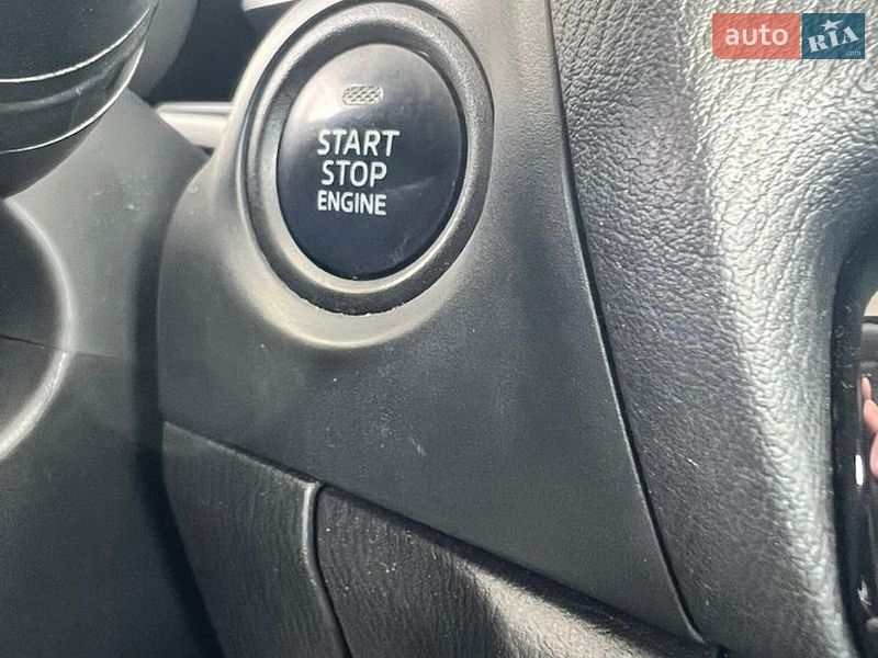 Седан Mazda 3 2014 в Николаеве