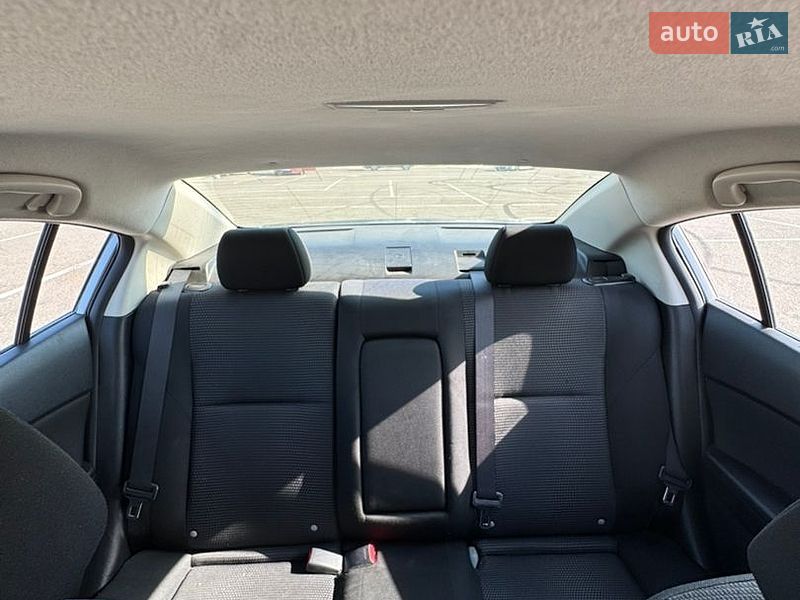 Седан Mazda 3 2012 в Киеве