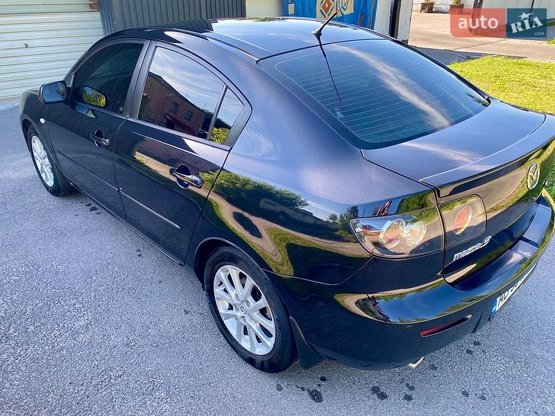 Седан Mazda 3 2008 в Хмільнику