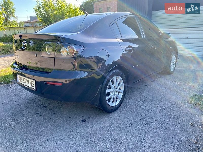 Седан Mazda 3 2008 в Хмільнику