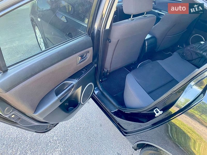 Седан Mazda 3 2008 в Хмільнику
