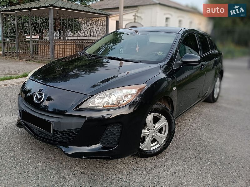 Хэтчбек Mazda 3 2012 в Днепре