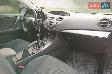Хэтчбек Mazda 3 2012 в Днепре