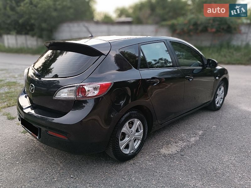 Хэтчбек Mazda 3 2012 в Днепре