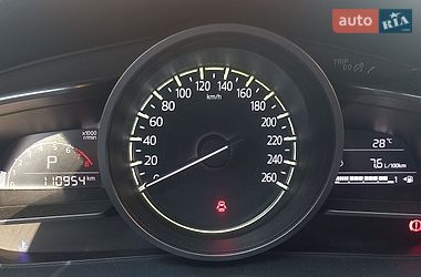 Седан Mazda 3 2016 в Мукачево