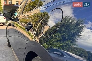 Седан Mazda 3 2019 в Черкасах