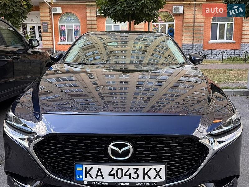 Седан Mazda 3 2019 в Черкасах