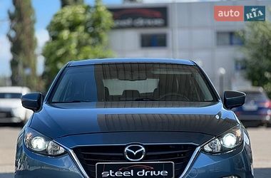 Хэтчбек Mazda 3 2016 в Николаеве