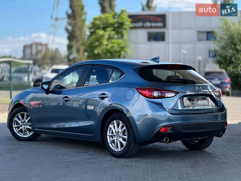 Хэтчбек Mazda 3 2016 в Николаеве